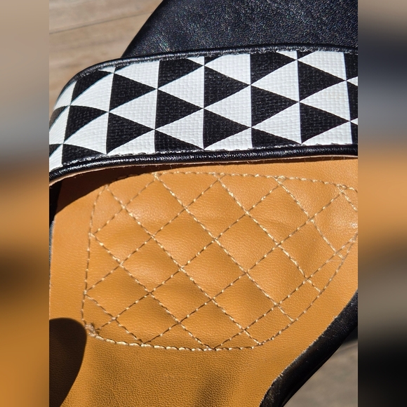 Patrizia By Spring Step Gorgeous B&W Block Heels Sz39/8.5 - Picture 6 of 9